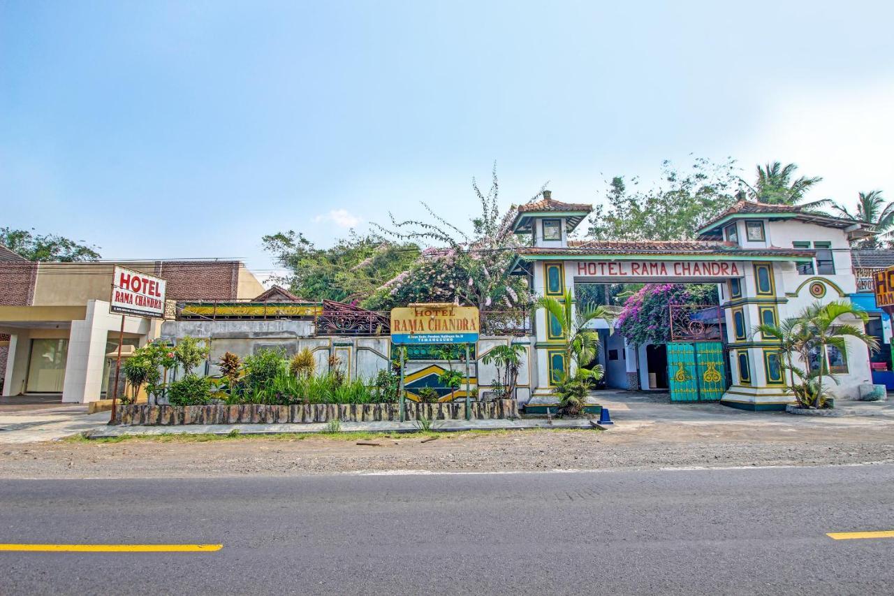 Spot On 91694 Hotel Rama Chandra Temanggung Luaran gambar
