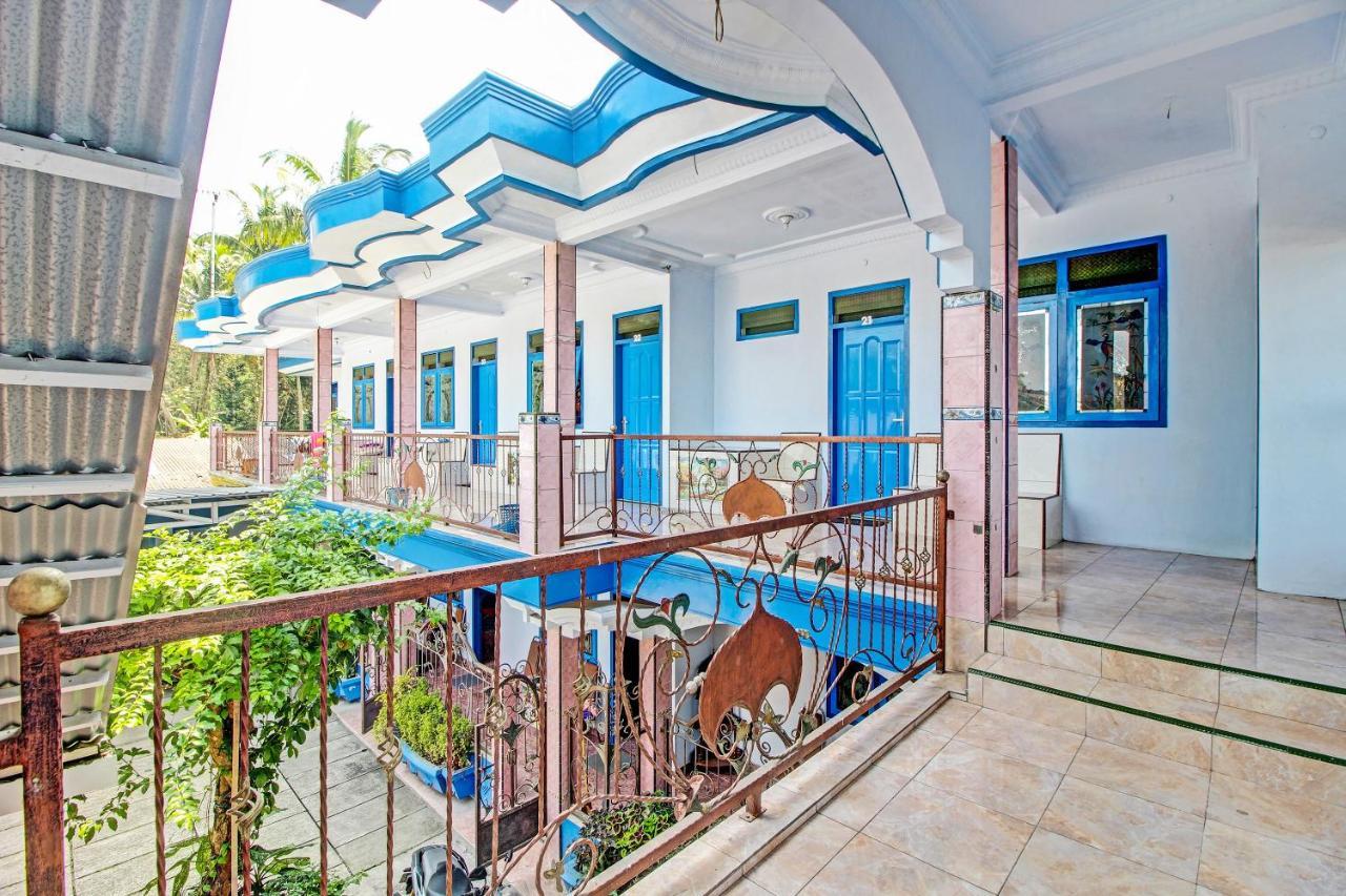 Spot On 91694 Hotel Rama Chandra Temanggung Luaran gambar