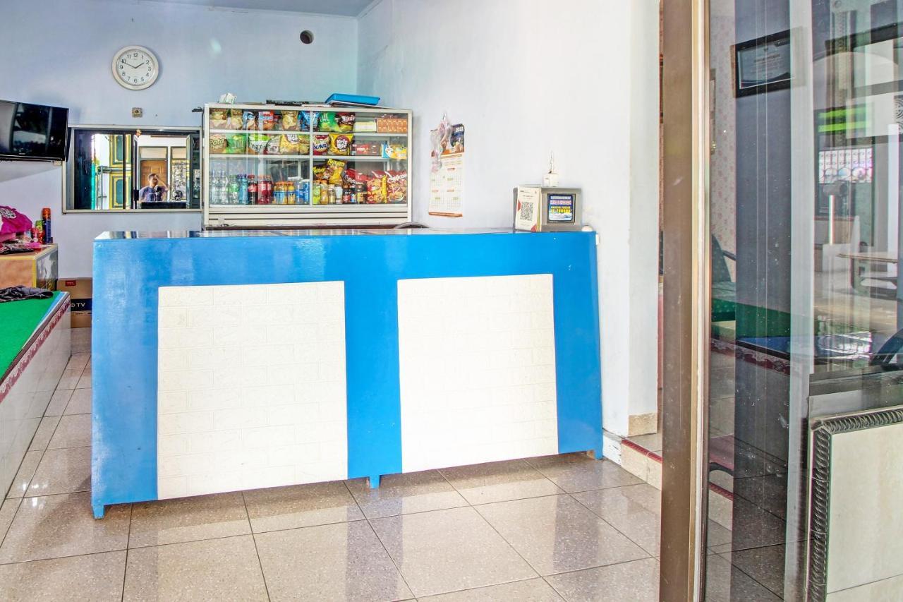 Spot On 91694 Hotel Rama Chandra Temanggung Luaran gambar